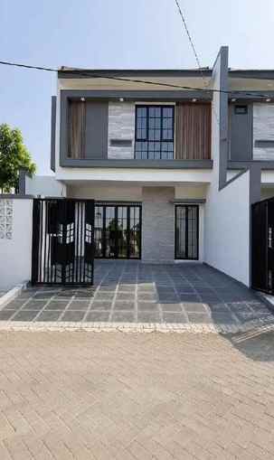 dijual rumah sutorejo