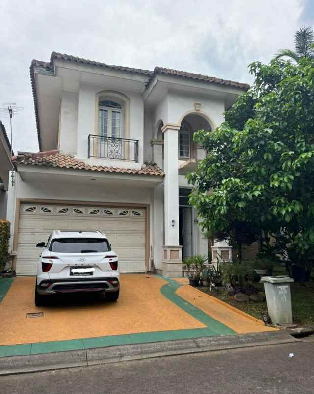 dijual rumah taman beverly golf lippo