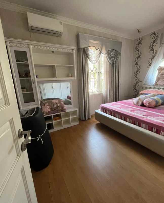 dijual rumah taman beverly golf lippo
