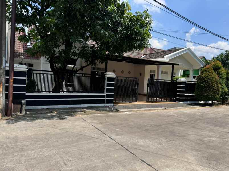 dijual rumah taman bumyagara mustikajaya