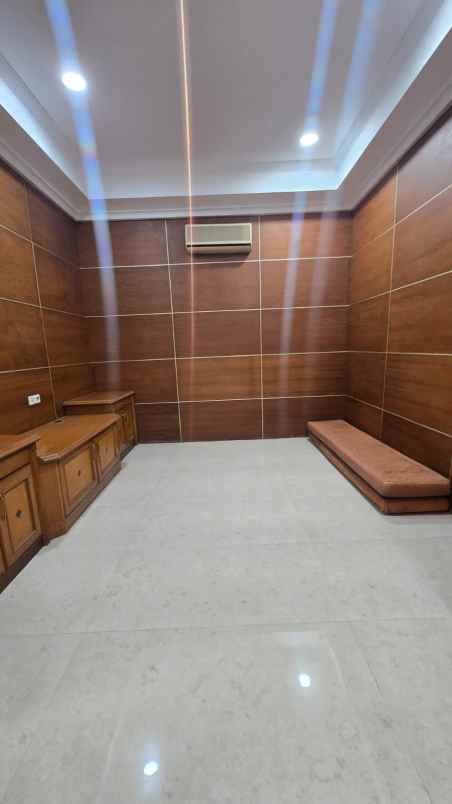 dijual rumah taman pegangsaan indah