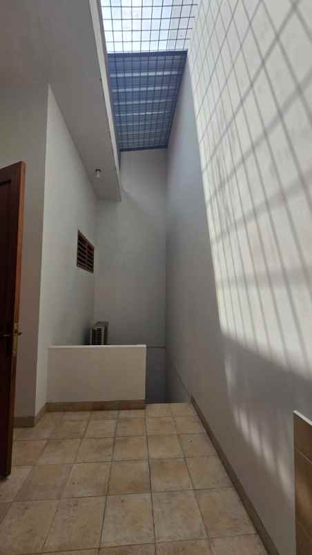 dijual rumah taman pegangsaan indah