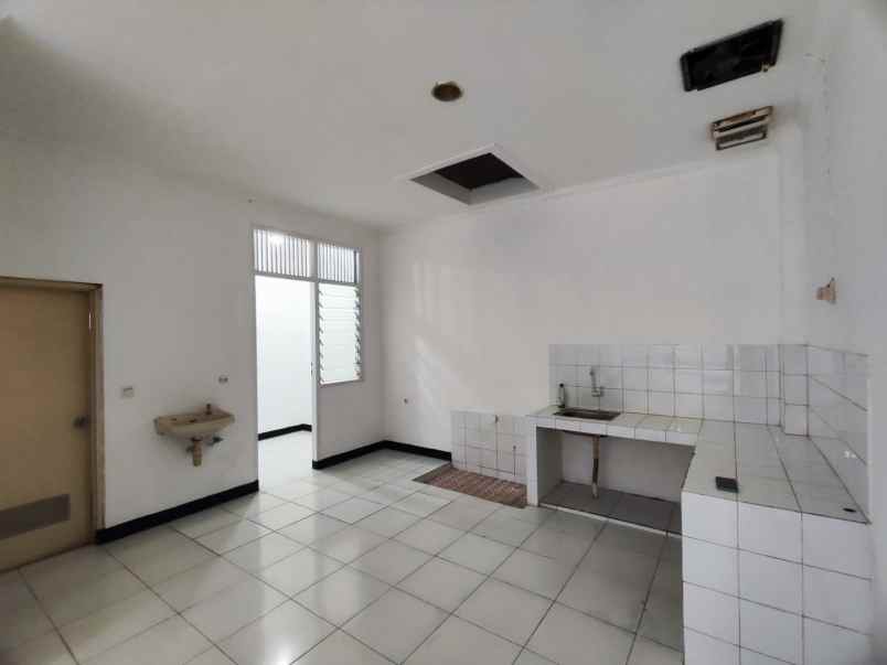 dijual rumah taman pegangsaan indah