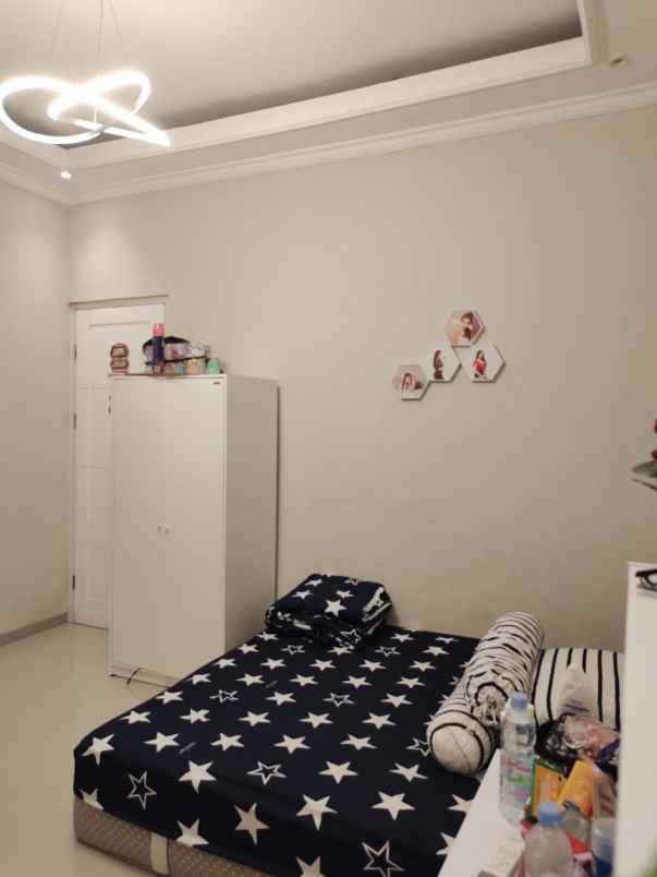 dijual rumah tambak medokan ayu