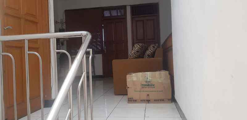dijual rumah tanah baru