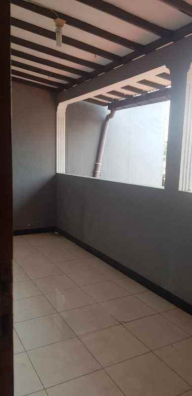 dijual rumah tanah baru