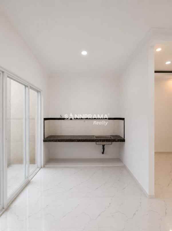 dijual rumah tanah baru depok