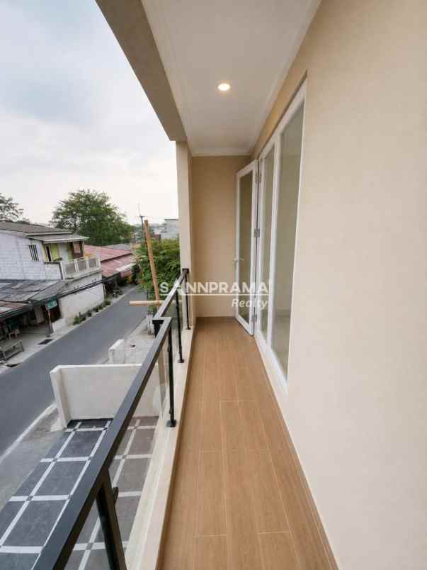 dijual rumah tanah baru depok