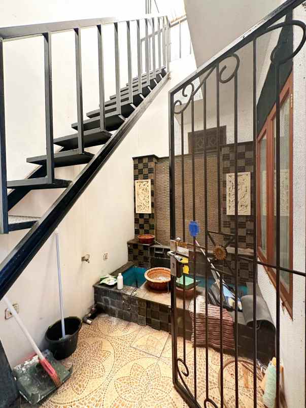 dijual rumah tanjung barat