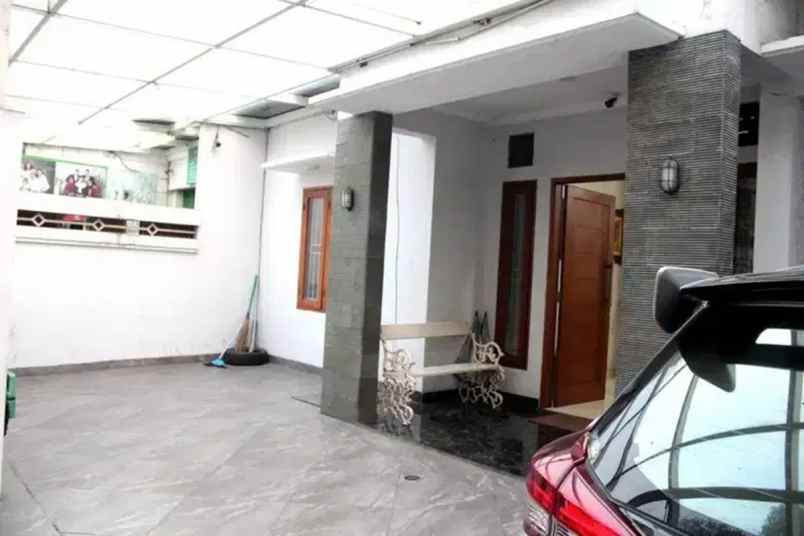 dijual rumah tanjung barat kec
