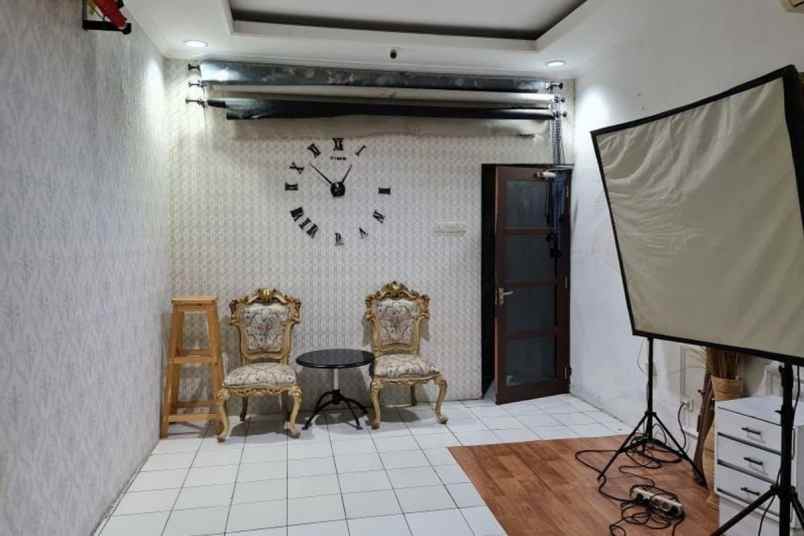 dijual rumah tanjung barat kec