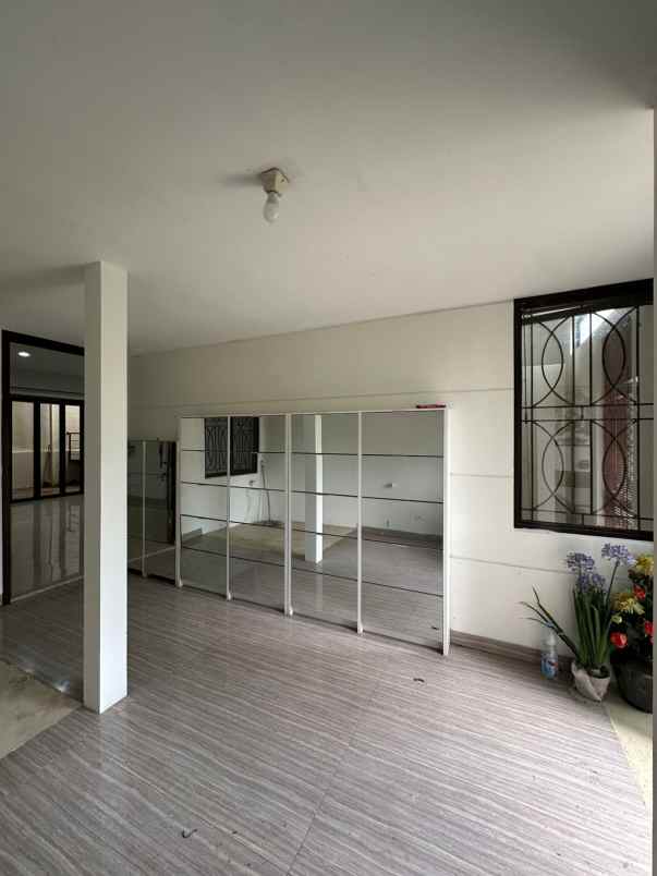 dijual rumah tha atmosphere