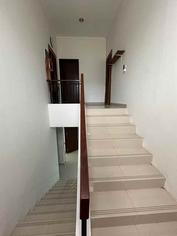 dijual rumah tha atmosphere
