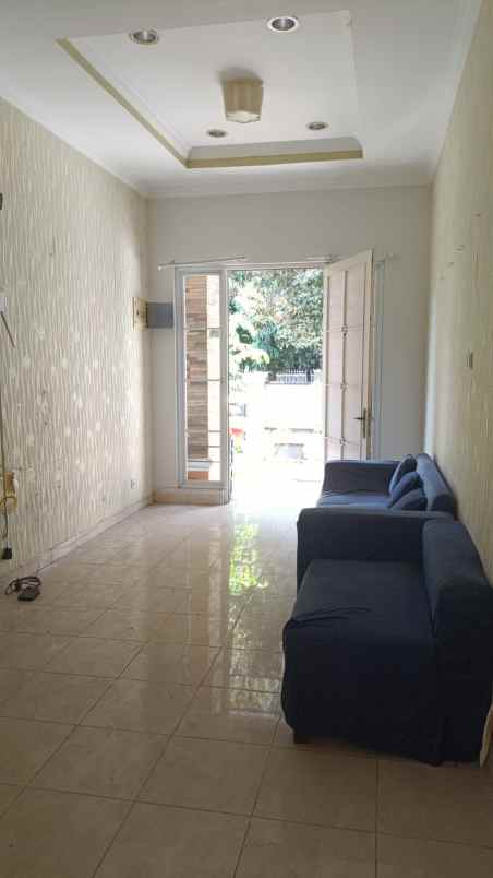 dijual rumah the royal residence