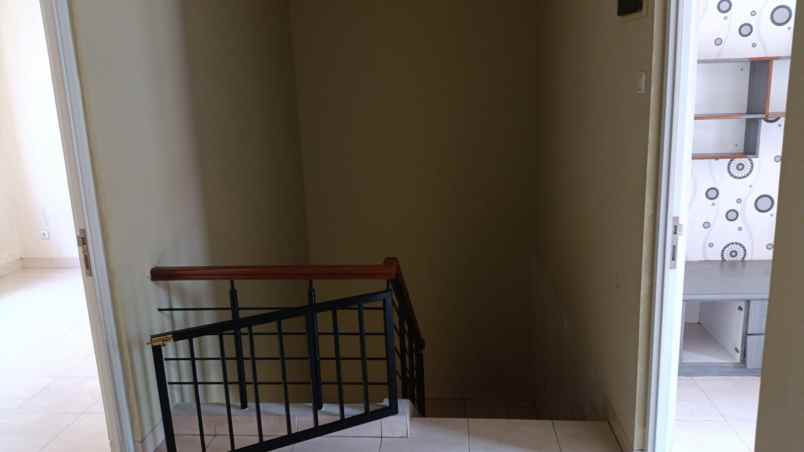 dijual rumah the royal residence