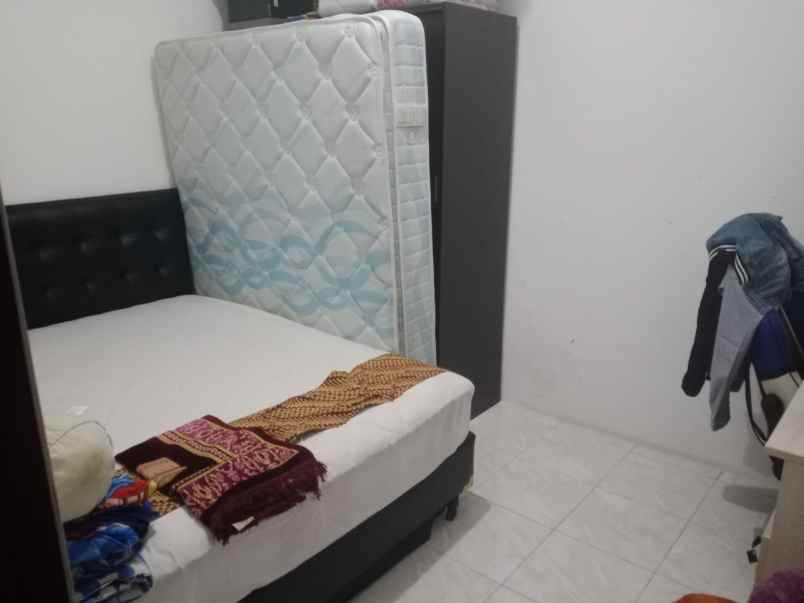 dijual rumah tingkat di gas alam cimanggis depok