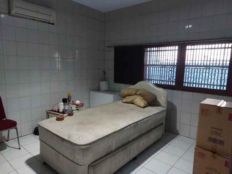 dijual rumah tingkat disawah besar jakpus