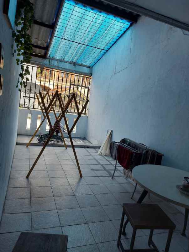 dijual rumah tingkat disawah besar jakpus