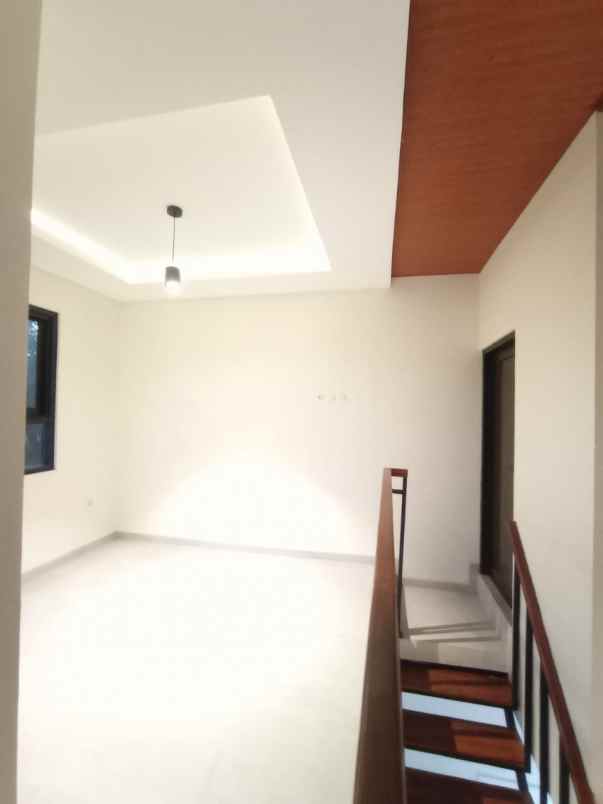 dijual rumah tonggalan wedomartani