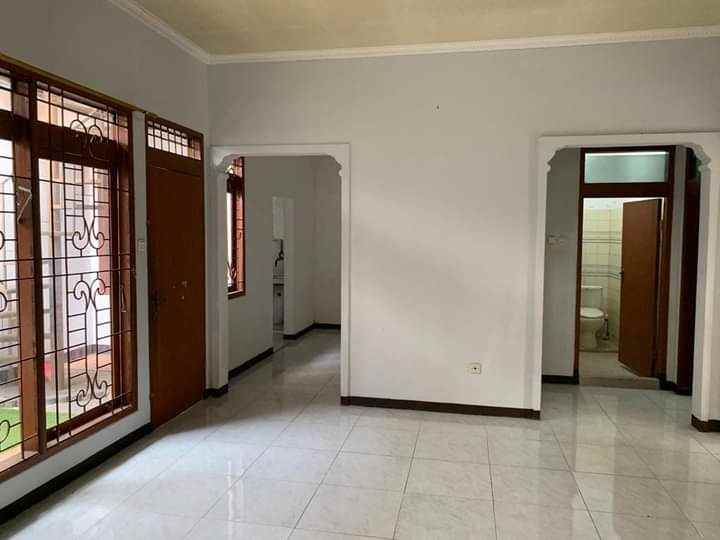 dijual rumah turangga