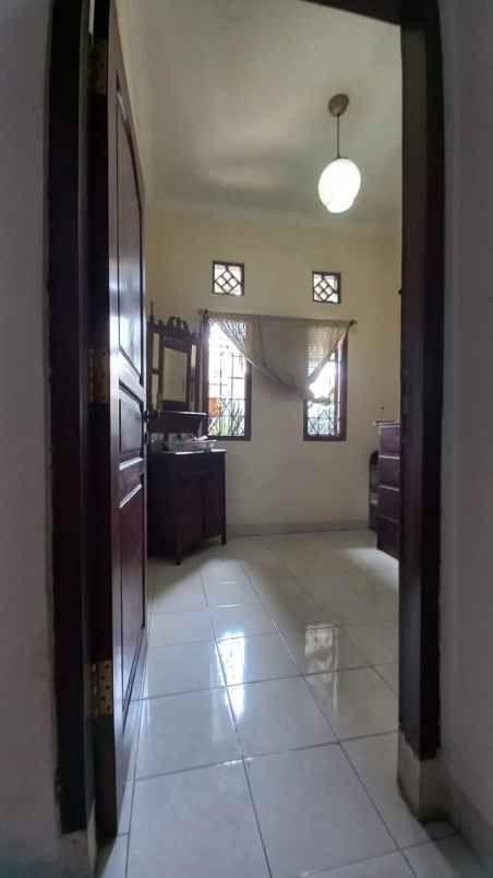 dijual rumah villa indah permai golden