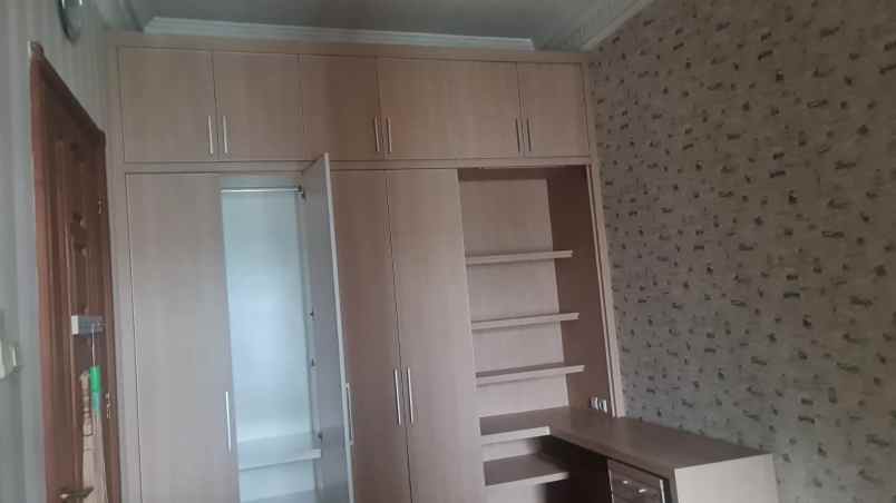 dijual rumah villa permata gading