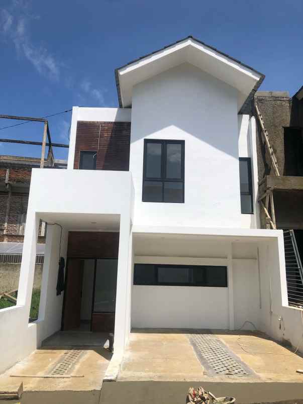 dijual rumah wangunsari