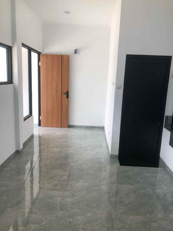 dijual rumah wangunsari