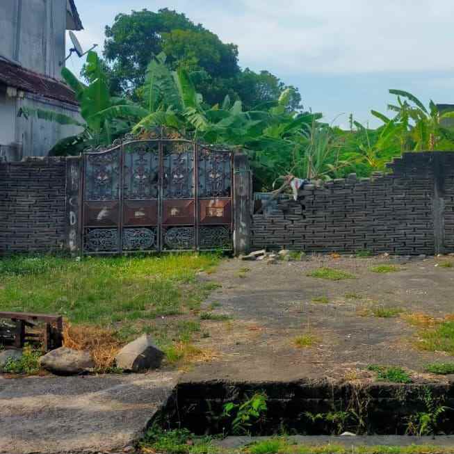 dijual tanah belakang terminal ubung