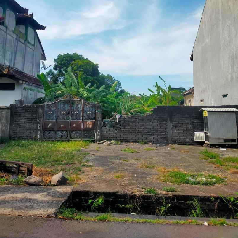 dijual tanah belakang terminal ubung