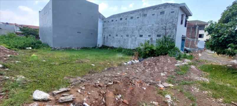 dijual tanah dekat kampus atmi dan ums solo