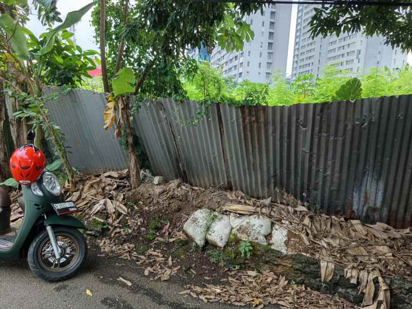 dijual tanah jl raya pasar minggu