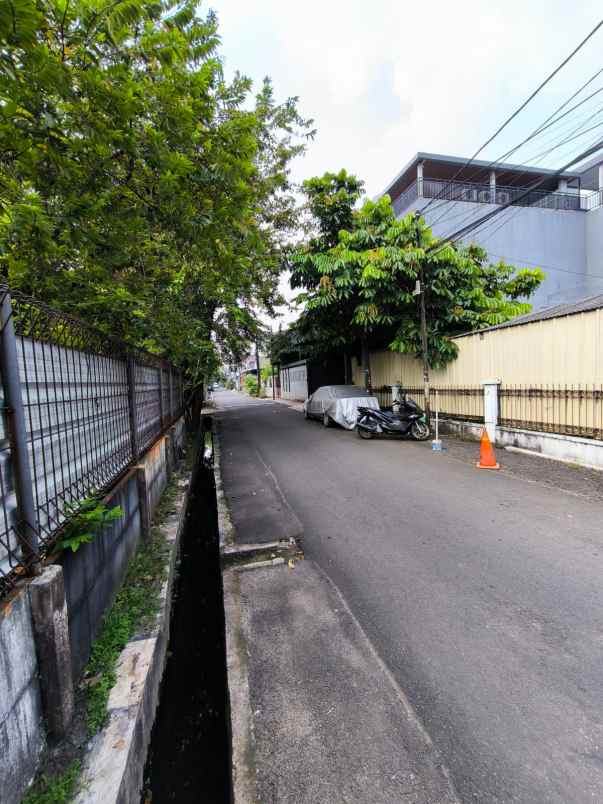 dijual tanah puri indah kembangan