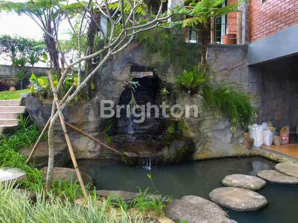 dijual villa cisarua leuwimalang bogor