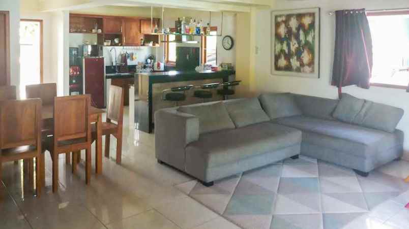 dijual villa cowang dereng batu cermin