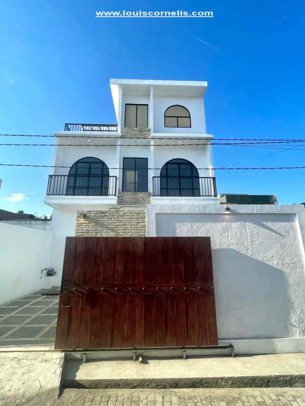 dijual villa jalan ungasan