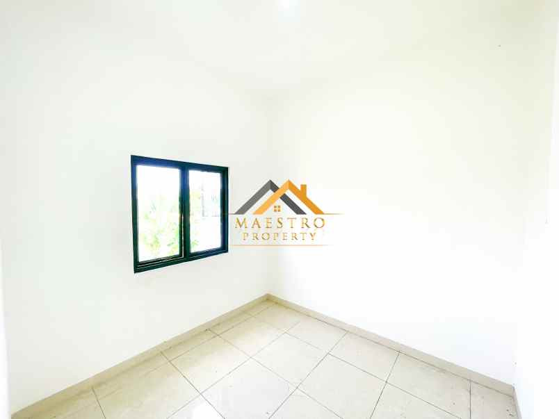 dijual villa komplek karya ville jalan