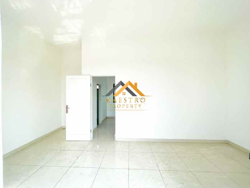 dijual villa komplek karya ville jalan