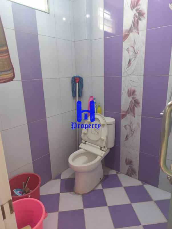 dijual villa komplek multatuli indah