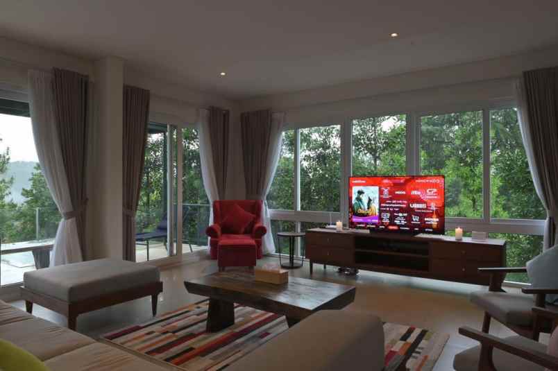 dijual villa lembang dago bengkok