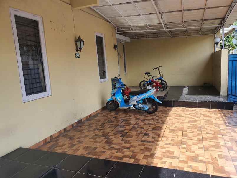 disewa rumah 3 kamar hook talaga bestari tangerang