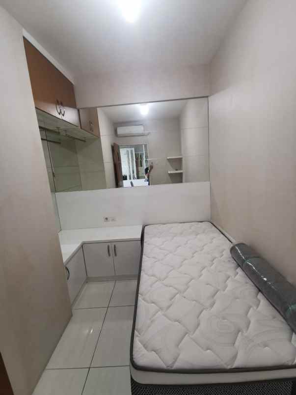 disewakan apartemen puncak bukit golf lantai 21