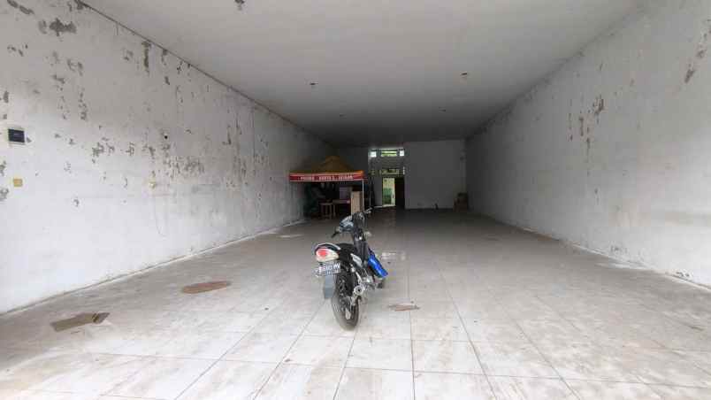 disewakan gudang di jember