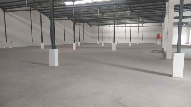 disewakan gudang di medan