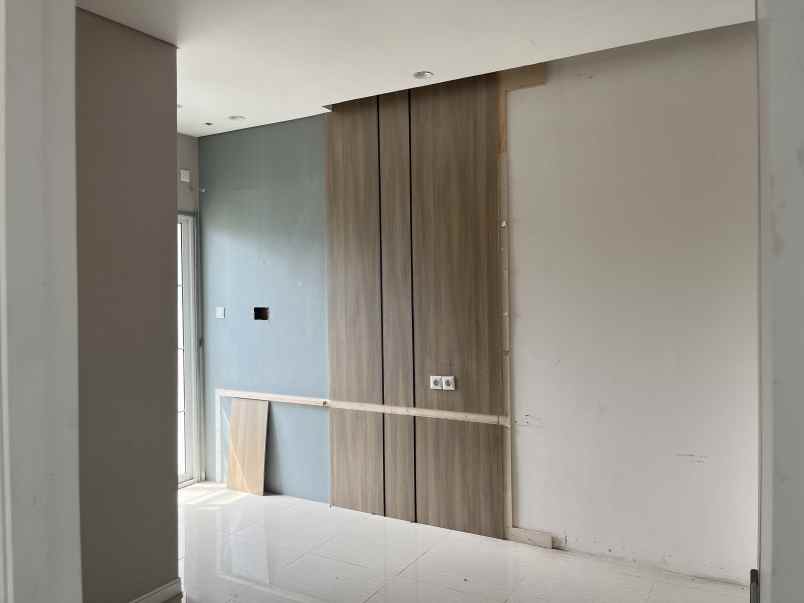 disewakan ruko gudang kantor gading serpong