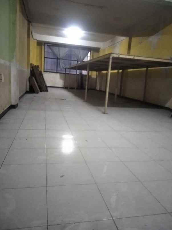 disewakan ruko gudang kantor jalan bukit darmo golf