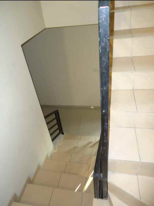 disewakan ruko gudang kantor kebayoran lama selatan