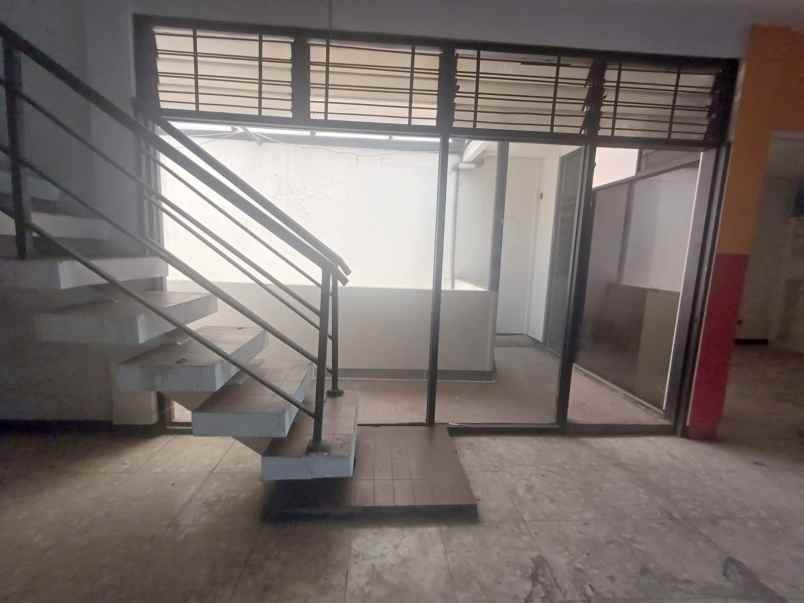 disewakan ruko gudang kantor ngagel