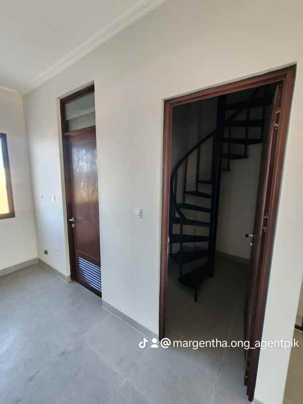 disewakan ruko gudang kantor pantai indah kapuk jakarta