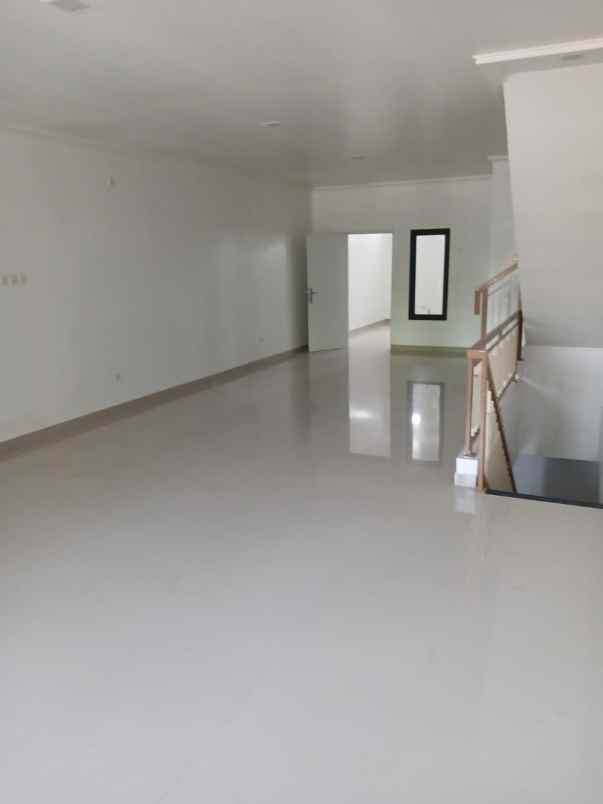 disewakan ruko gudang kantor tegal parang mampang